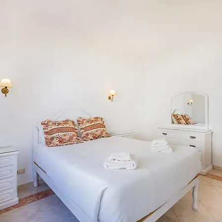 5Bdr Villa Sea Views And Private Pool *