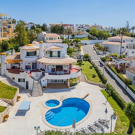5Bdr Villa Sea Views And Private Pool 펜션
